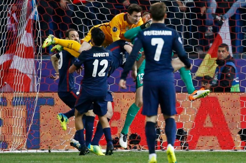 Atletico bị nghi "cố tình" thua Barca do giấu cầu thủ chủ lực